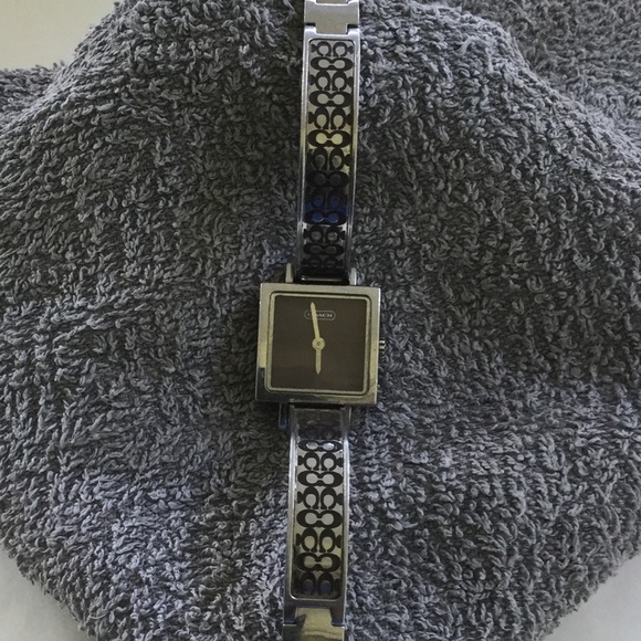 Coach Semibangle Female Watch - Picture 5 of 6